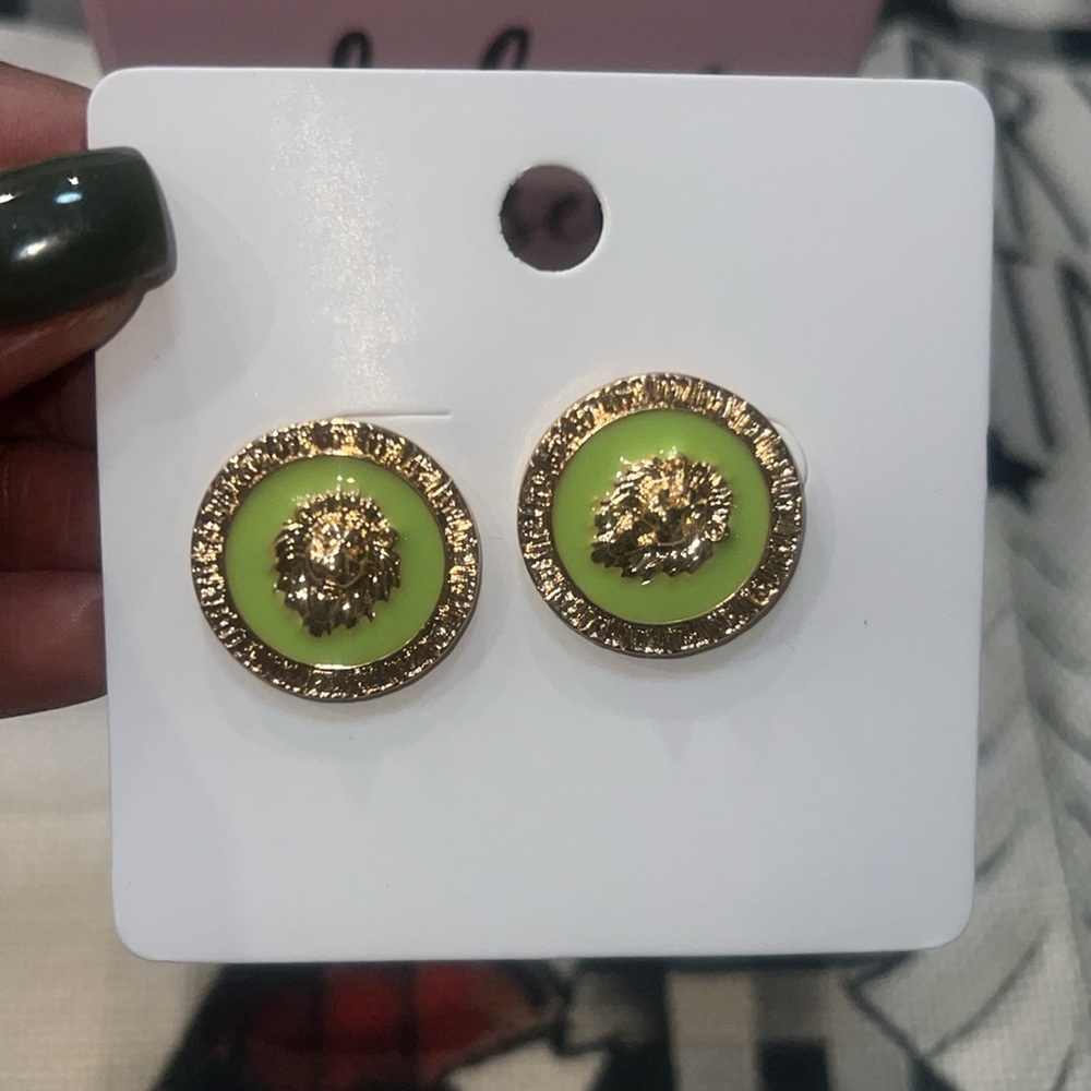 NWT Green Lion Head Stud Earrings! Gold Tone Round Button. Luxury Leo. Versace - Picture 7 of 10